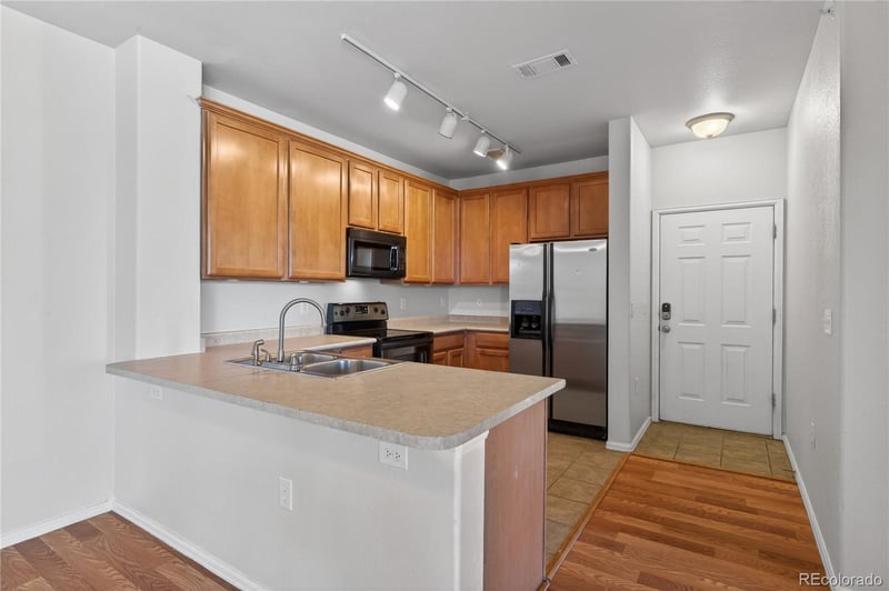 2662 Cathay Way #303, Aurora, CO 80013