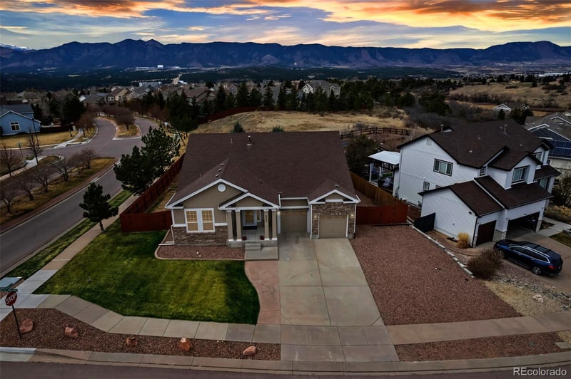 402 Coyote Willow Dr, Colorado Springs, CO 80921