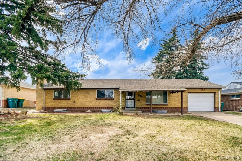 343 Galena St, Aurora, CO 80010