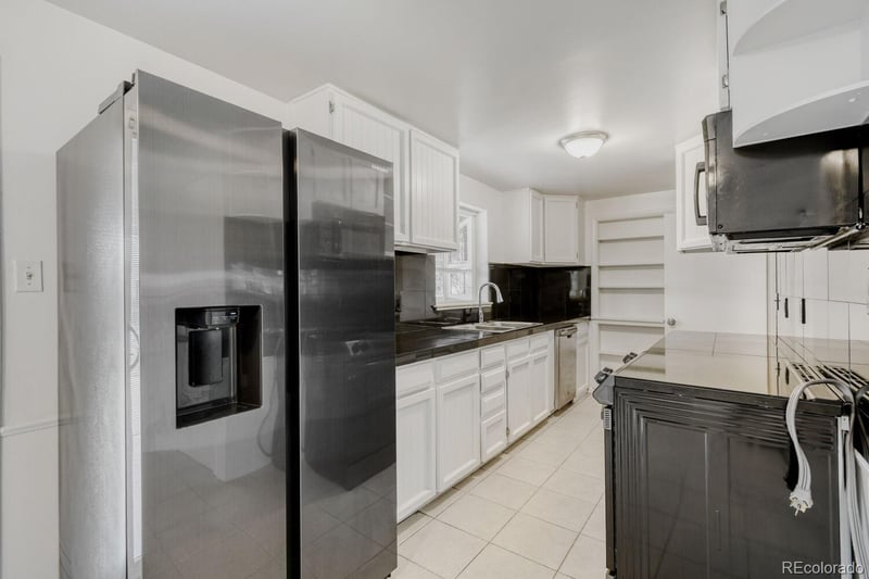 343 Galena St, Aurora, CO 80010