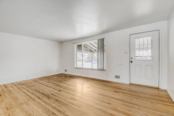 343 Galena St, Aurora, CO 80010