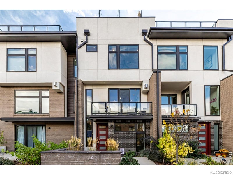 6820 Lowry Blvd, Denver, CO 80230