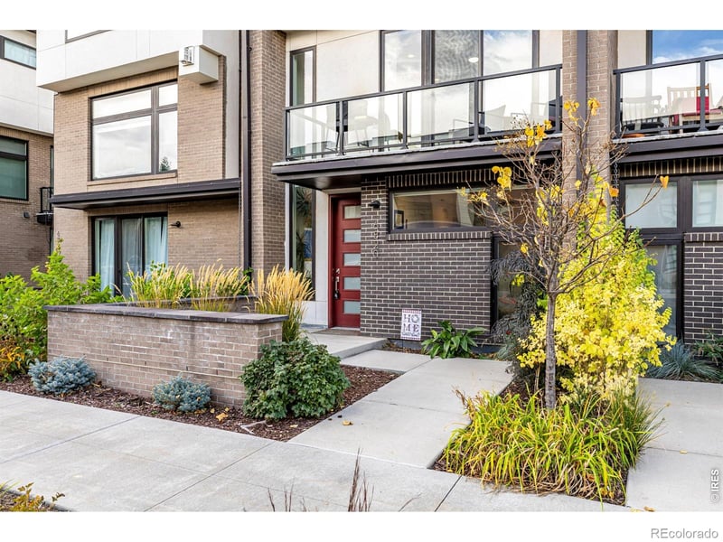 6820 Lowry Blvd, Denver, CO 80230