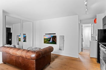 1140 Downing St #305, Denver, CO 80218