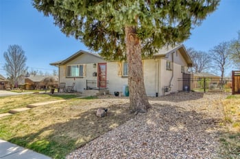 6594 Benton Cir, Arvada, CO 80003