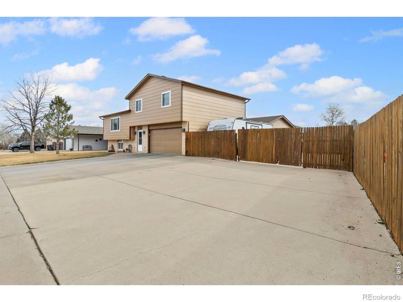 110 48th Ave Ct, Greeley, CO 80634