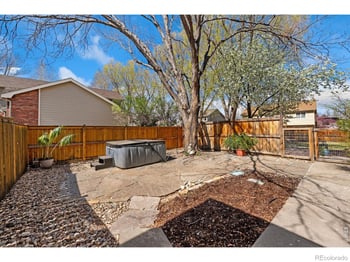 1006 Fox Hills Dr, Fort Collins, CO 80526