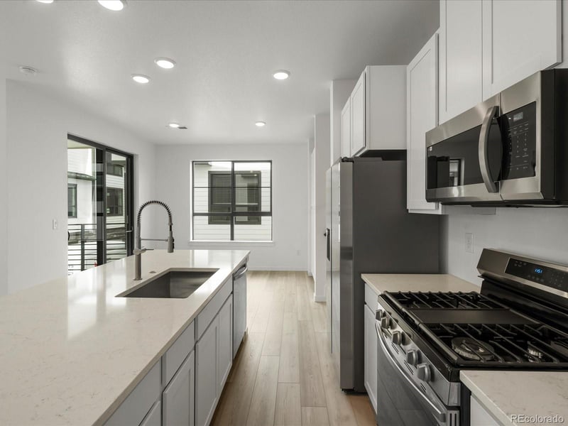 2060 Holly St #1, Denver, CO 80222