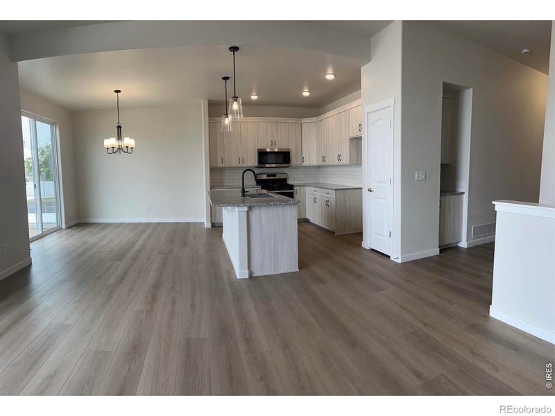 1156 Bitterroot Ct, Johnstown, CO 80534
