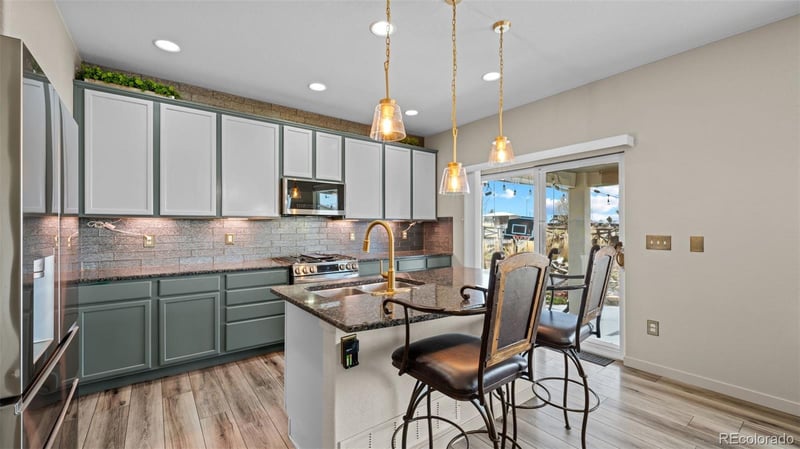 7316 Rim Bluff Ln, Colorado Springs, CO 80927