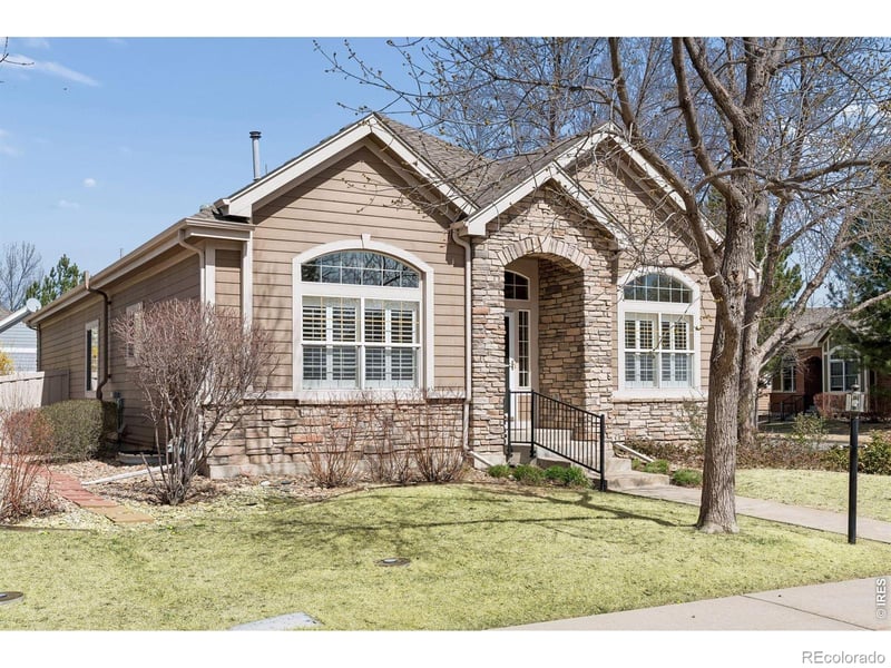 1502 Whitehall Dr, Longmont, CO 80504