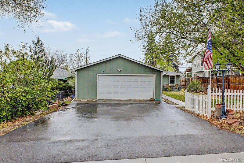515 Lewis St, Castle Rock, CO 80104