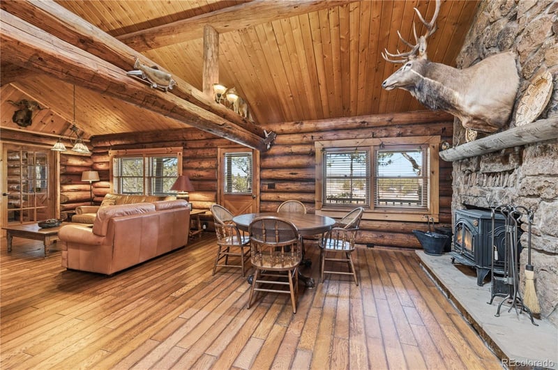 1806 Wagon Wheel Rd, Hartsel, CO 80449