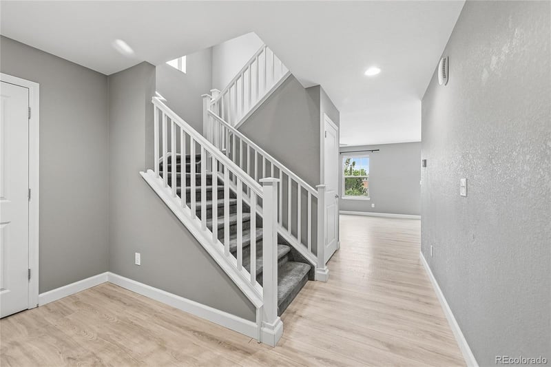 15032 70th Ave, Arvada, CO 80007