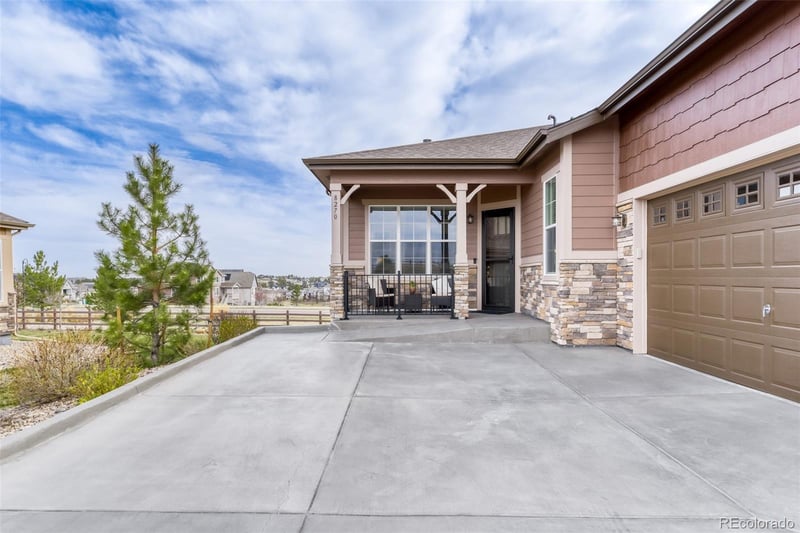 8270 Jackson Gap Ct, Aurora, CO 80016