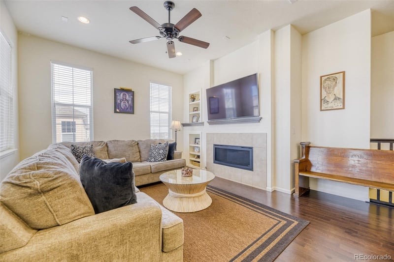 8270 Jackson Gap Ct, Aurora, CO 80016