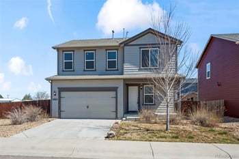2082 Monte Vista Dr, Lochbuie, CO 80603