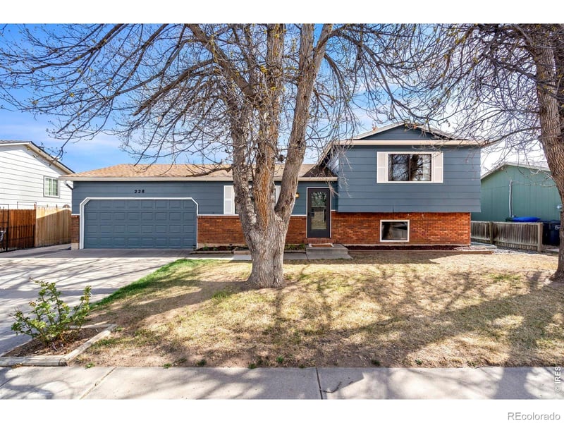 228 Blossom Dr, Loveland, CO 80537