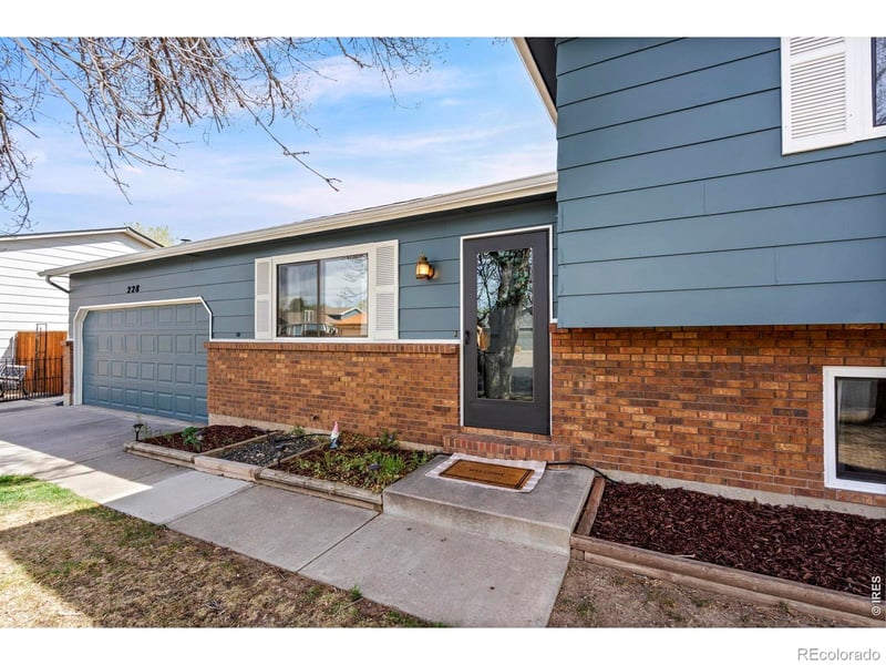 228 Blossom Dr, Loveland, CO 80537