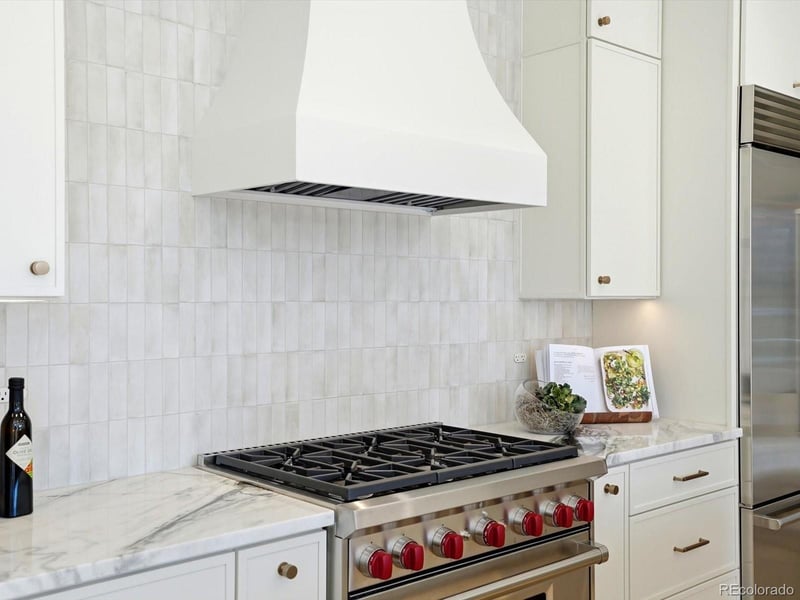 36 Glenmoor Dr, Englewood, CO 80113