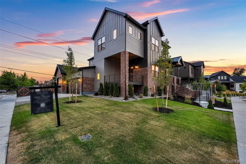 8210 W Tennessee Ct, Lakewood, CO 80226