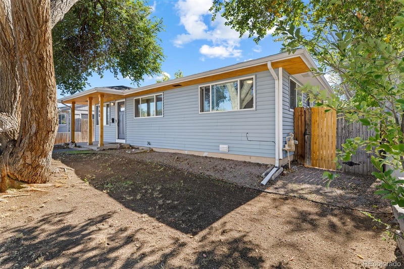 1460 Alaska Pl, Denver, CO 80223