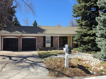 2713 Paris Pl, Aurora, CO 80014