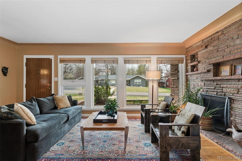 975 Flower St, Lakewood, CO 80215