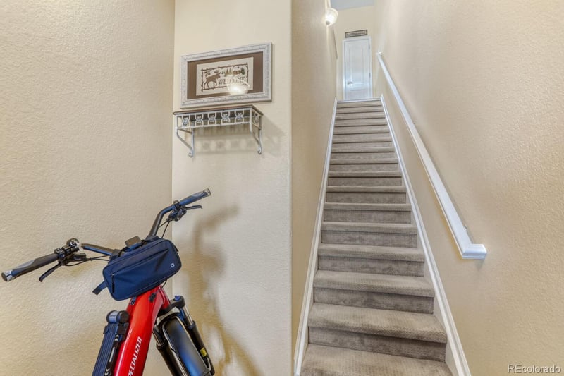 2201 Calais Dr #6-I, Longmont, CO 80504