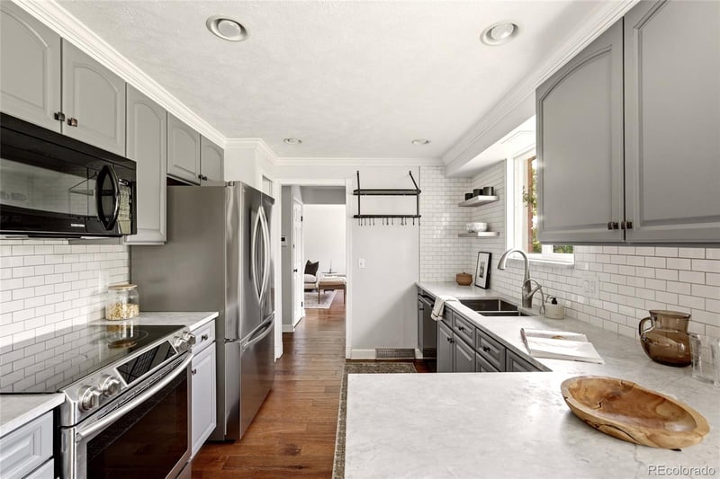 4455 Hinsdale Pl, Centennial, CO 80122