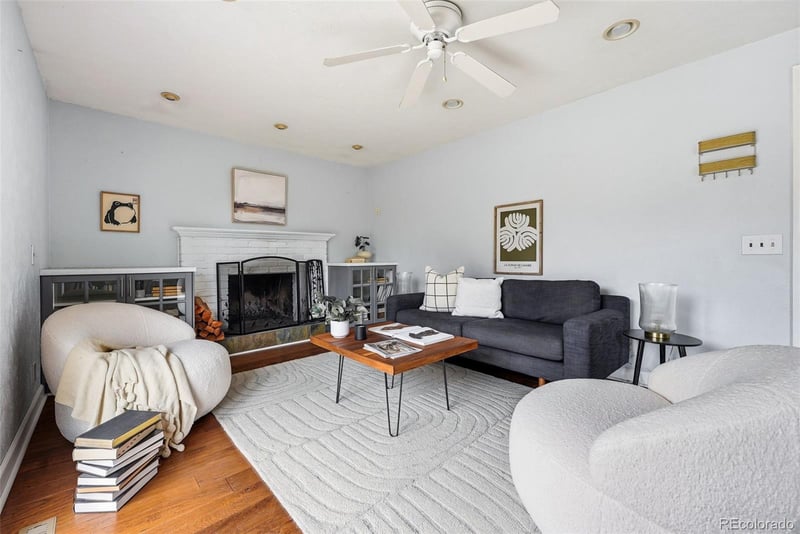 4455 Hinsdale Pl, Centennial, CO 80122