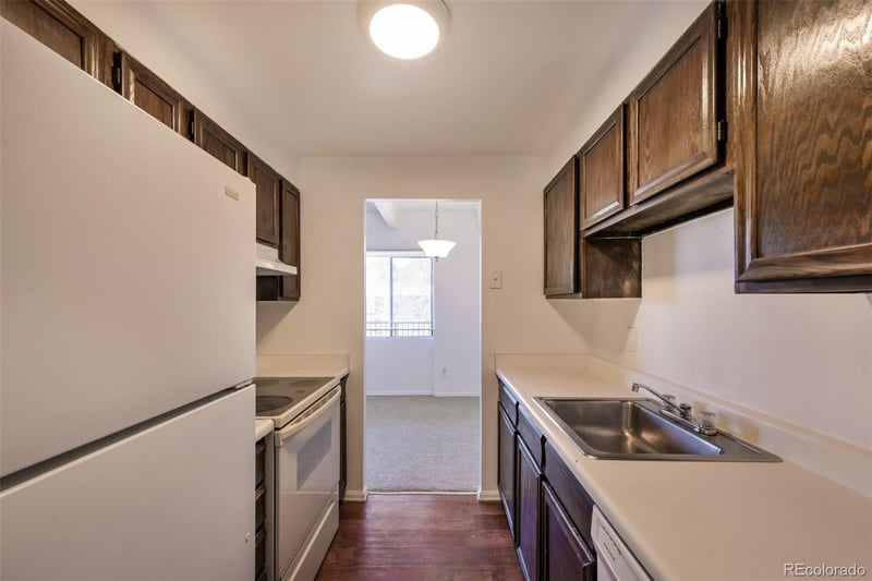 364 Ironton St #419, Aurora, CO 80012