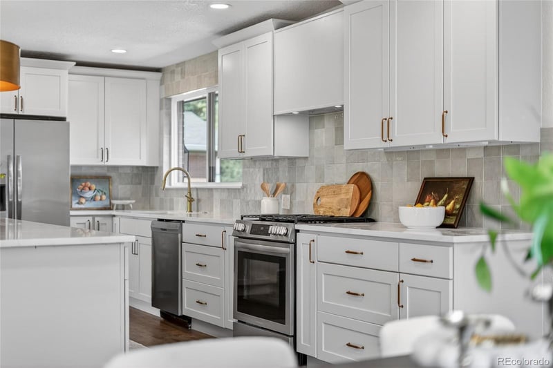 583 S Oneida Way, Denver, CO 80224