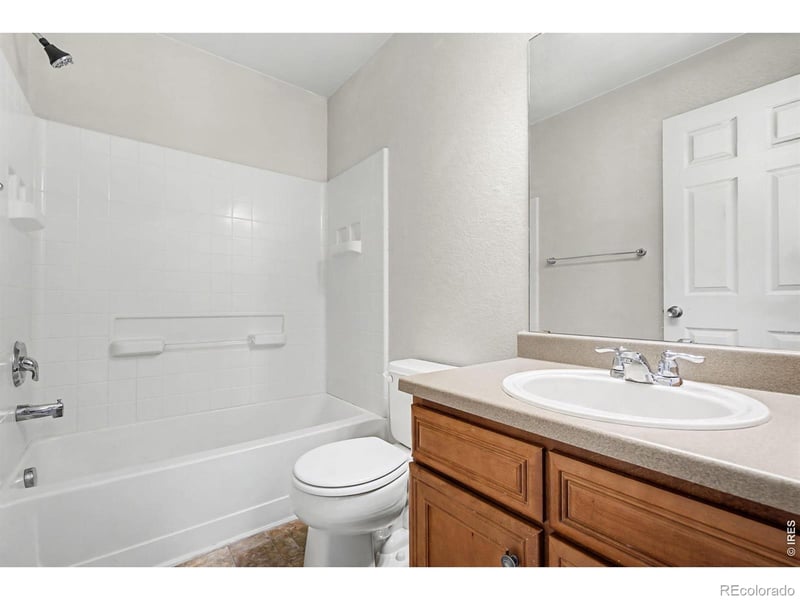 3907 Heatherwood Cir, Johnstown, CO 80534