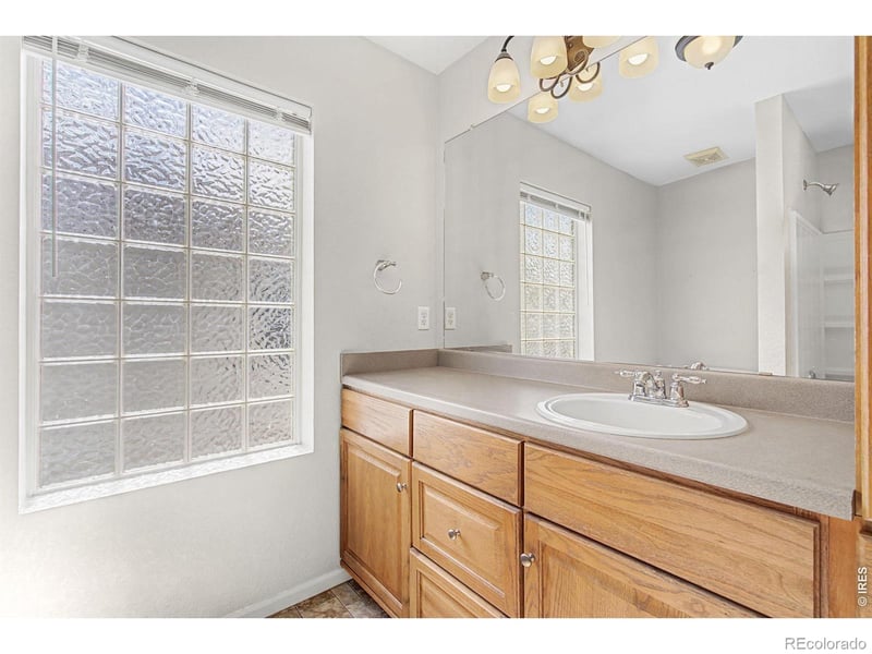 3907 Heatherwood Cir, Johnstown, CO 80534