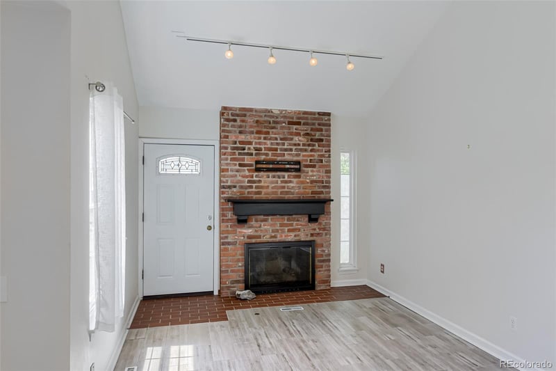 2892 Long Cir #B, Littleton, CO 80120