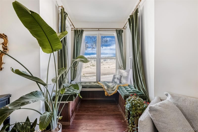 429 Carr Ave, Cripple Creek, CO 80813