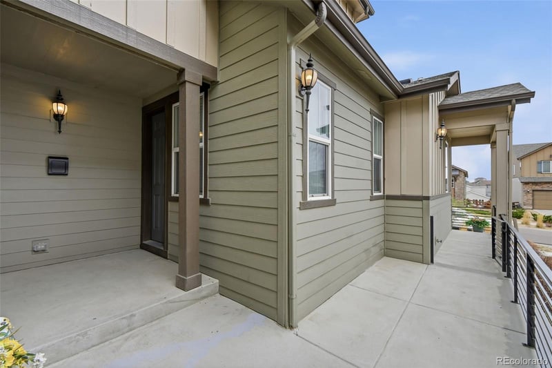 18676 93rd Ave, Arvada, CO 80007