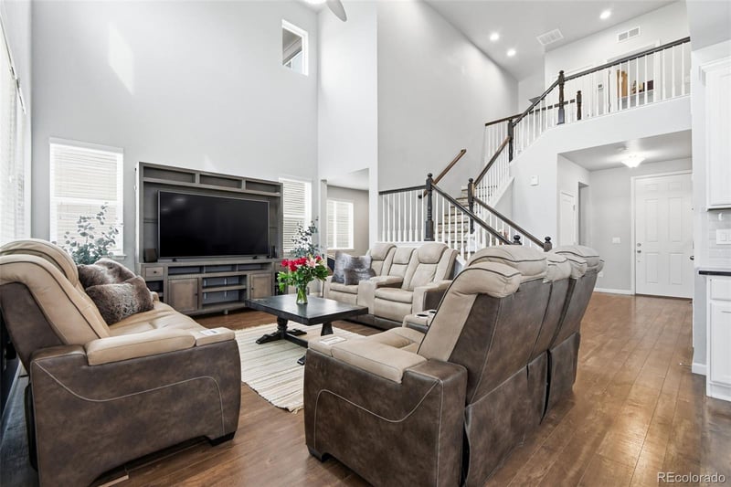 18676 93rd Ave, Arvada, CO 80007