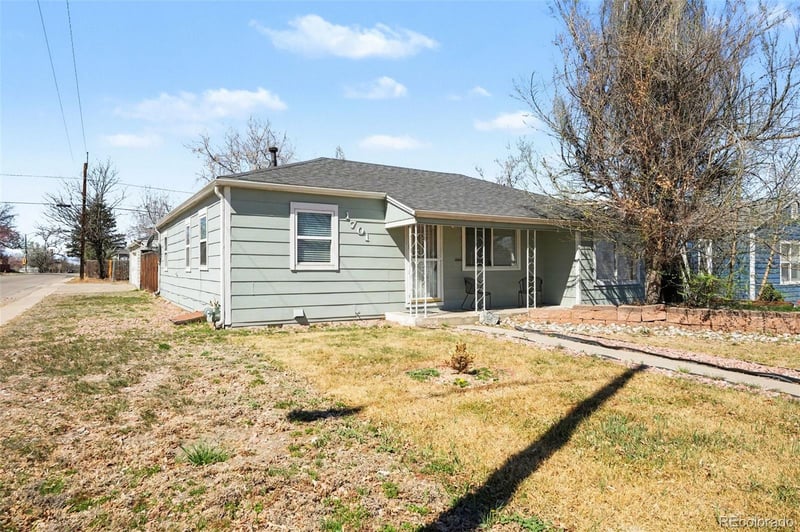 1701 Ironton St, Aurora, CO 80010