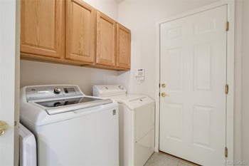 2552 Troy Ct, Aurora, CO 80014