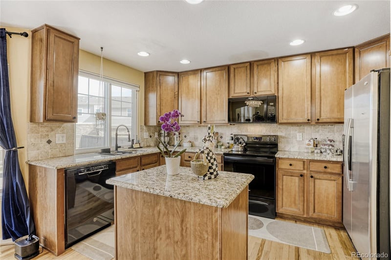 20257 College Pl, Aurora, CO 80013