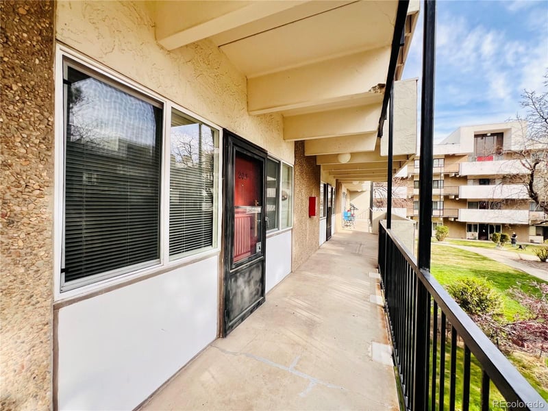384 Ironton St #203, Aurora, CO 80012
