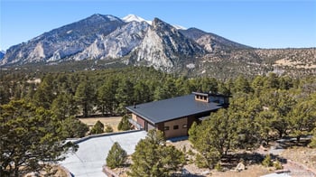 21261 Broadview Rd, Nathrop, CO 81236