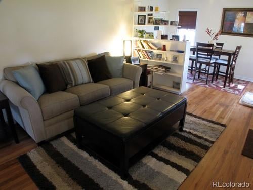 2880 Oneida St, Denver, CO 80207