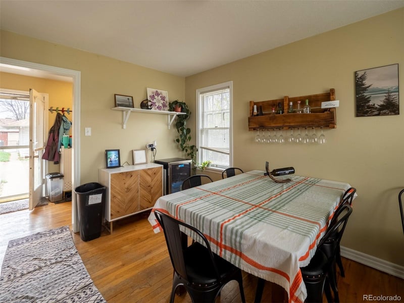 2880 Oneida St, Denver, CO 80207