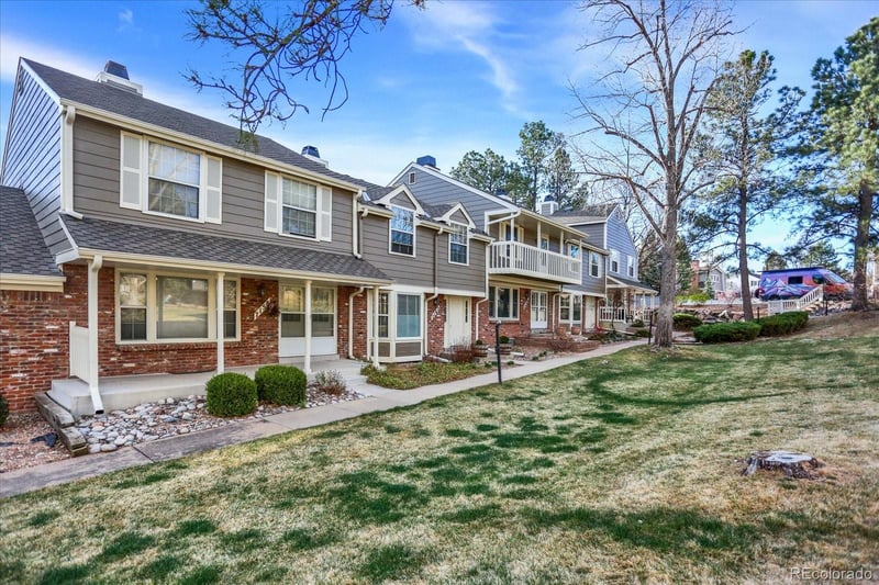 7166 Briarwood Dr, Centennial, CO 80112