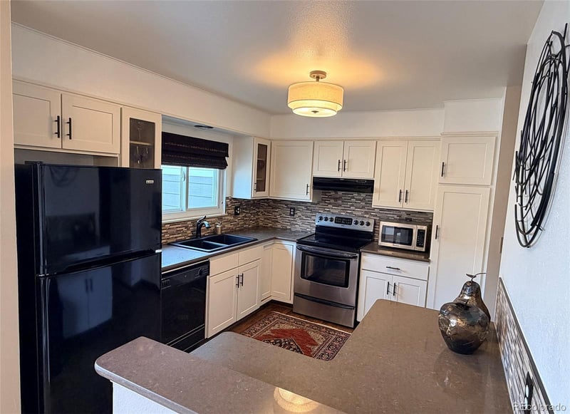 7166 Briarwood Dr, Centennial, CO 80112