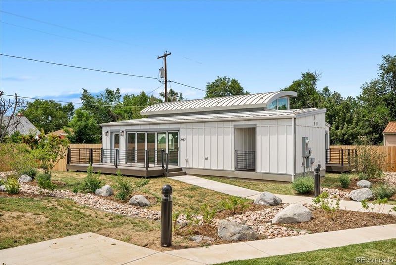 1957 Blackhawk St, Aurora, CO 80011