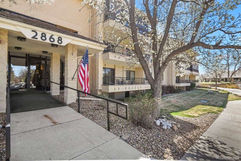 2868 Heather Gardens Way #109, Aurora, CO 80014